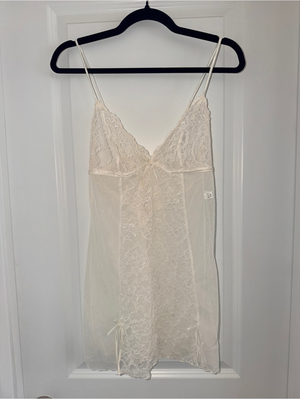 Chantelle Vintage Y2K Cream Lace Sheer Chemise with Spaghetti Straps